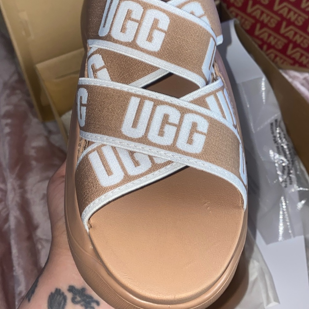 comfy sandals